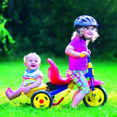 Calendar cu imagini Kids, 31.5 x 48 cm, 12 file, 2026